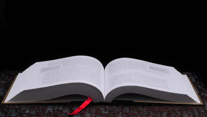 打乒乓球发球时手腕会晃