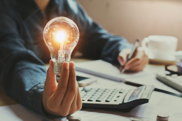 10万以内落地的轿车有哪些车型值得推荐？