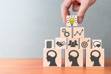 年终总决赛女双冠军最多的是谁